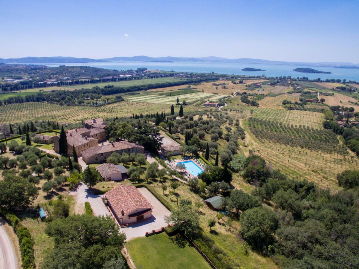 Hotel Relais Borgo Torale Passignano sul Trasimeno Exterior foto